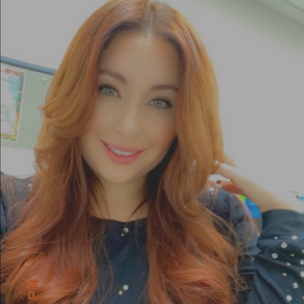 Meet your Posher, Olivia